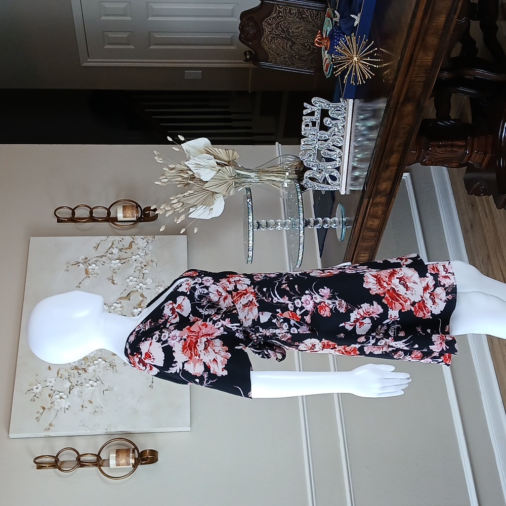 Women's Black Floral V-Neck Flowy Short Sleeves Mini Dress With Pockets Medium - Picture 14 of 17